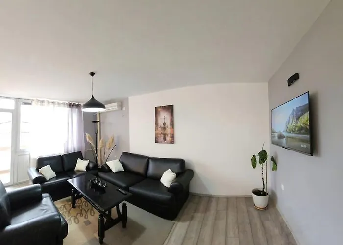 City Center Apt Wfree P